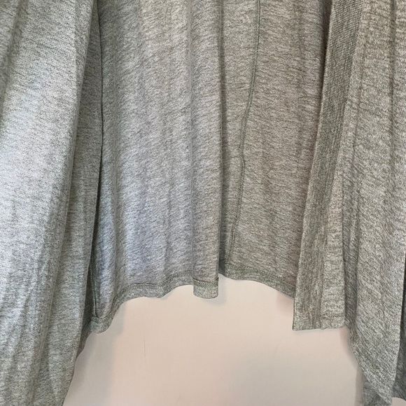 H BY HALSTON woman's size medium M open cardigan soft stretch gray kimono top - Picture 7 of 11
